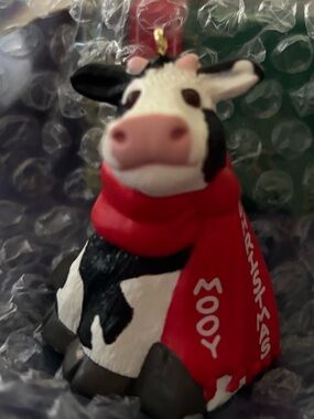 1999 vintage Hallmark Keepsake Ornament titled "Mooy Christmas."